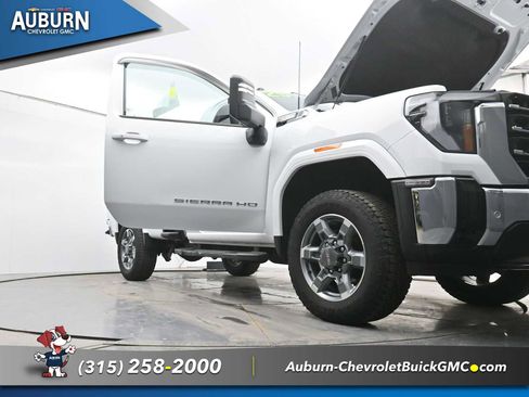 Certified 2025 GMC Sierra 2500 SLE w/ SLE Convenience Package image 32