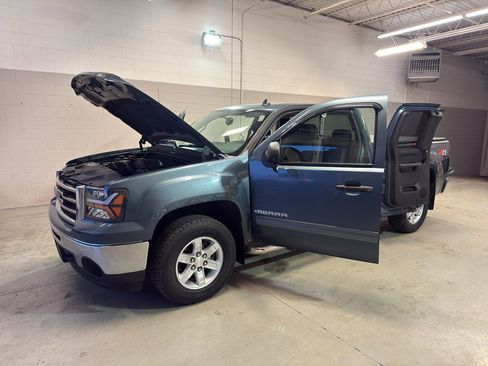 Used 2012 GMC Sierra 1500 SLE w/ Power Tech Package image 9