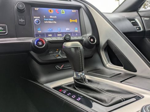 Used 2014 Chevrolet Corvette Stingray Coupe image 21