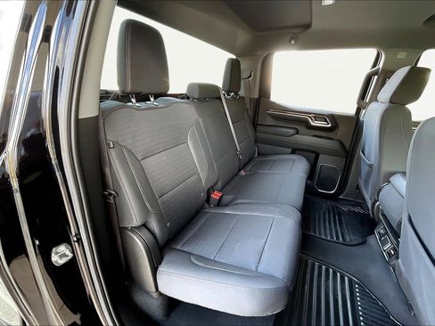 Used 2023 Chevrolet Silverado 1500 LT AWD/4WD image 25