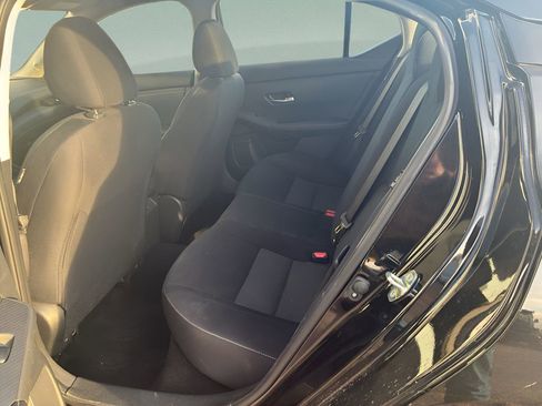 Used 2023 Nissan Sentra SV image 9