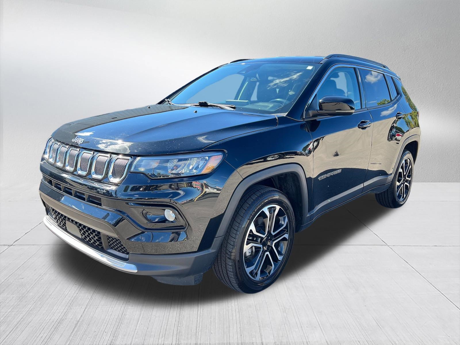 Used 2022 Jeep Compass Limited AWD/4WD image 1