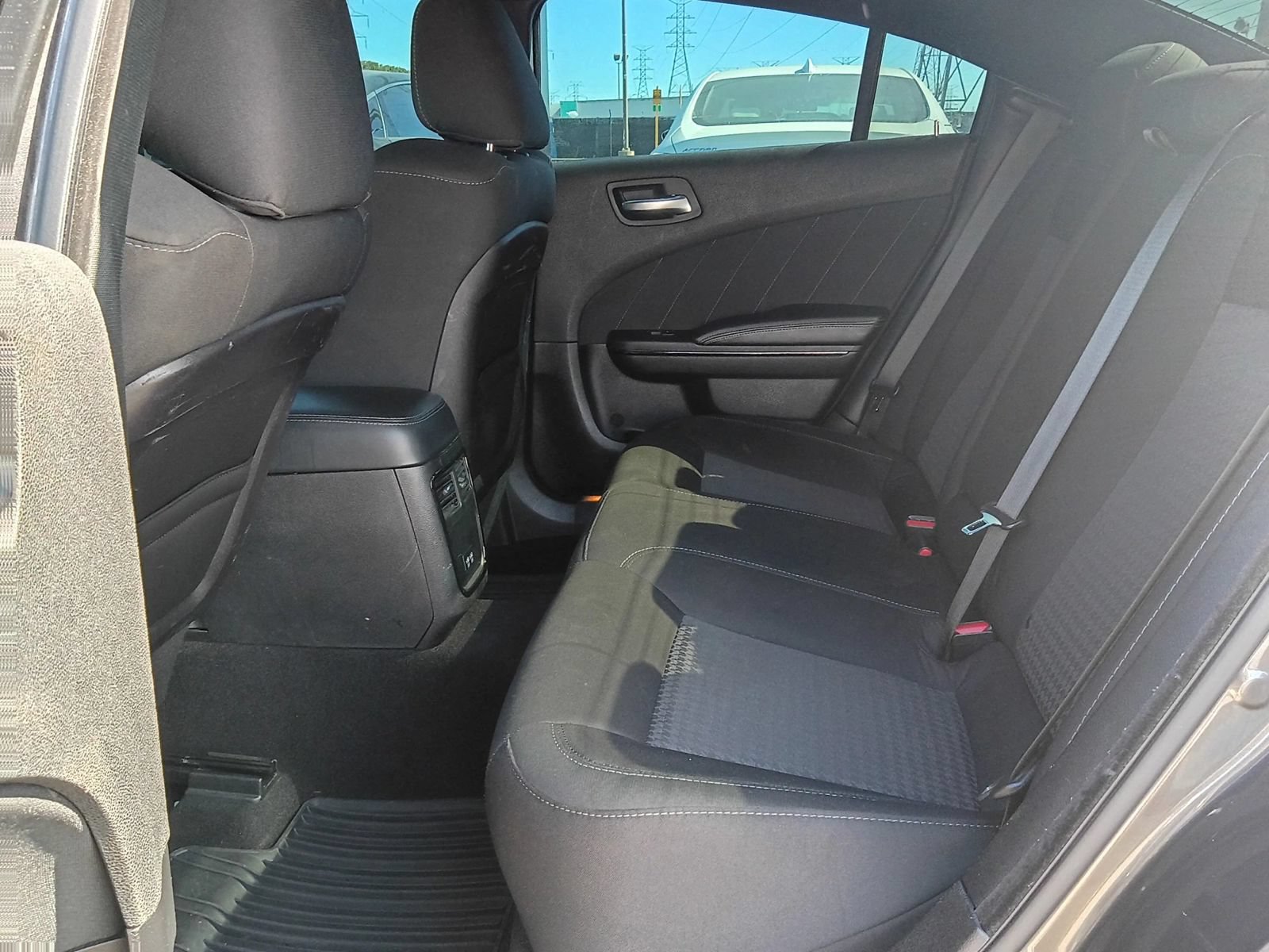 Used 2019 Dodge Charger R/T w/ Blacktop Package RWD image 27