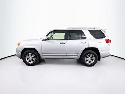 Used 2013 Toyota 4Runner SR5 AWD/4WD image 4