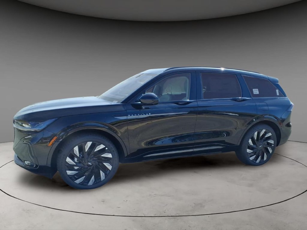 New 2026 Lincoln Nautilus Reserve w/ Jet Appearance Package AWD/4WD image 1