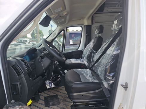 Used 2025 RAM ProMaster 3500 w/ Convenience Group FWD image 5