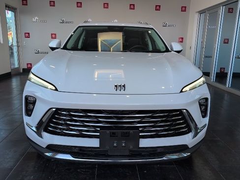 Used 2024 Buick Envision Preferred image 3