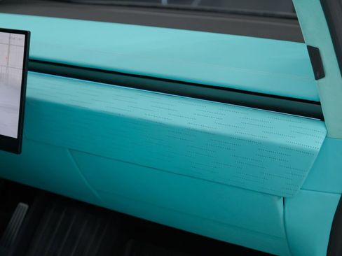 Used 2025 Tesla Cybertruck AWD Crew Cab image 49