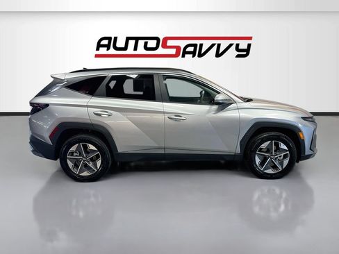 Used 2025 Hyundai Tucson SEL AWD/4WD image 8