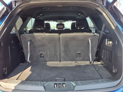 Used 2020 Ford Explorer XLT w/ Equipment Group 202A AWD/4WD image 20