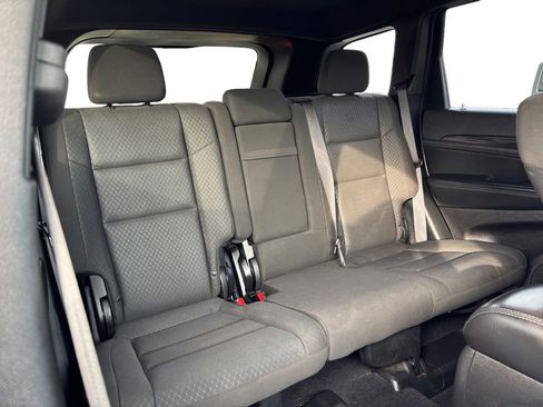 Used 2021 Jeep Grand Cherokee Laredo image 23