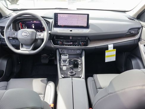 New 2026 Nissan Rogue Platinum AWD/4WD image 6