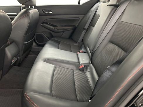 Used 2023 Nissan Altima 2.5 SR image 22