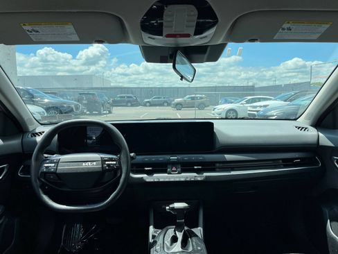 Used 2025 Kia K4 FWD image 33