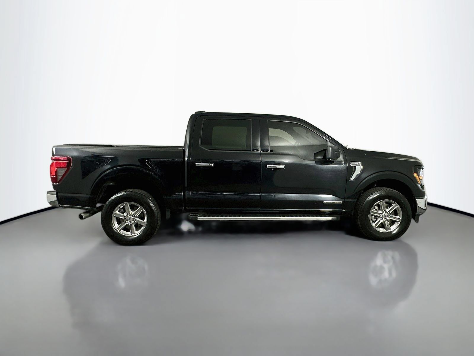 Used 2024 Ford F150 XLT w/ Mobile Office Package AWD/4WD image 9