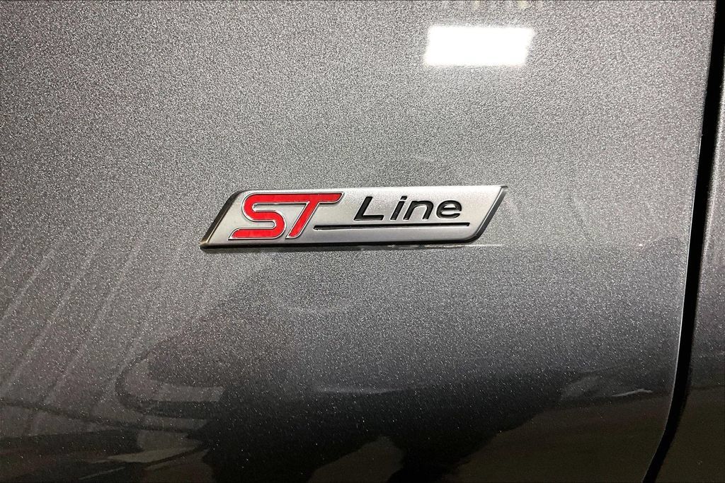 Certified 2025 Ford Explorer ST-Line AWD/4WD image 28