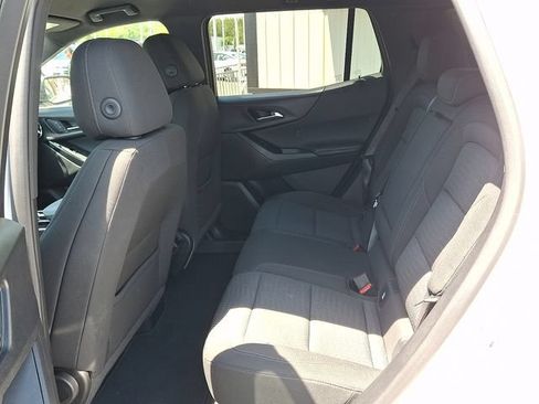 Used 2025 Chevrolet Equinox LT FWD image 8