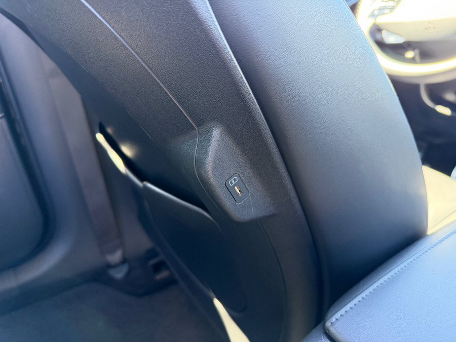 Used 2024 Kia Niro Wave FWD image 43