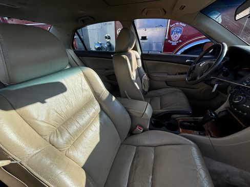 Used 2005 Honda Accord EX-L image 16