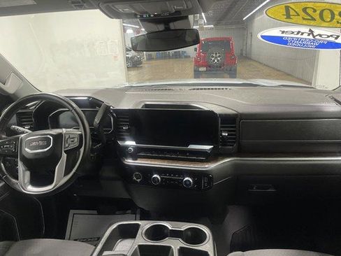 Used 2024 GMC Sierra 1500 SLE AWD/4WD image 16