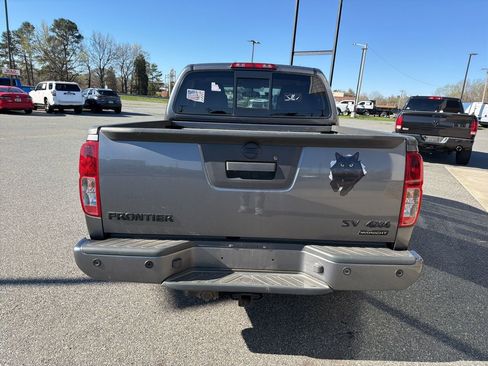 Used 2019 Nissan Frontier SV w/ Value Truck Package image 7