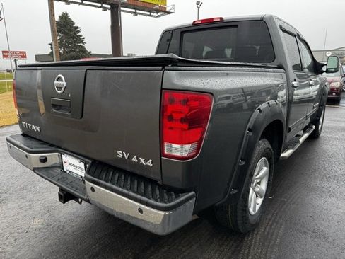 Used 2011 Nissan Titan S image 33
