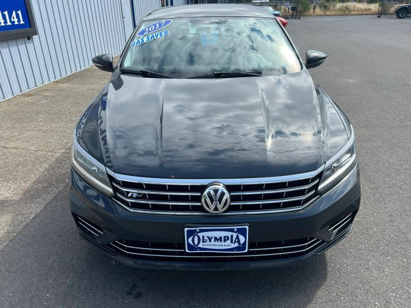 Used 2017 Volkswagen Passat 1.8T R-Line FWD image 4