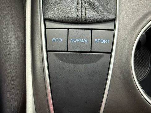 Used 2024 Toyota Camry LE image 20