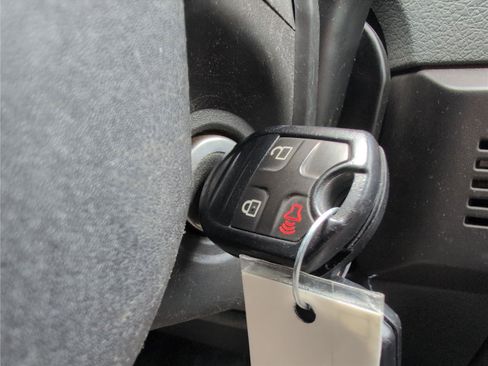 Used 2011 Ford F150 XLT w/ XLT Chrome Pkg image 38