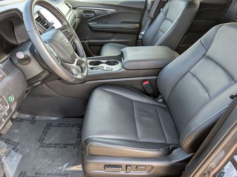 Used 2025 Honda Ridgeline RTL image 5