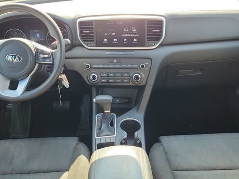 Used 2022 Kia Sportage LX AWD/4WD image 15