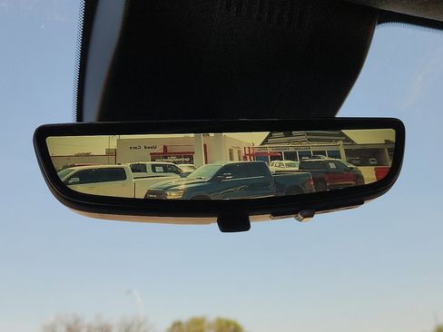 Used 2024 GMC Sierra 1500 Denali Ultimate image 9