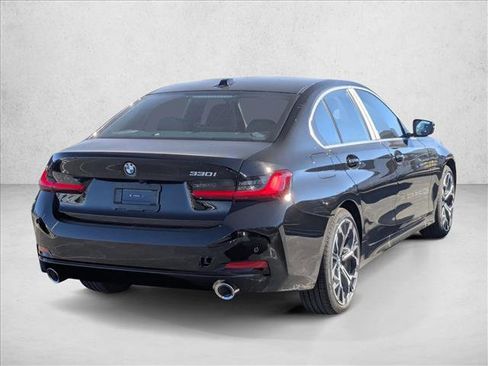 New 2026 BMW 330i Sedan w/ Premium Package RWD image 2