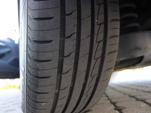 Used 2021 Toyota Corolla LE image 13