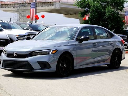 Used 2023 Honda Civic Sport image 7