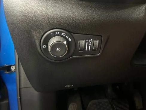 Used 2025 Jeep Compass Limited AWD/4WD image 26