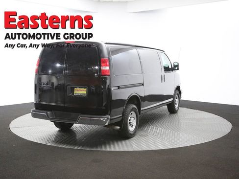 Used 2016 Chevrolet Express 2500 image 36