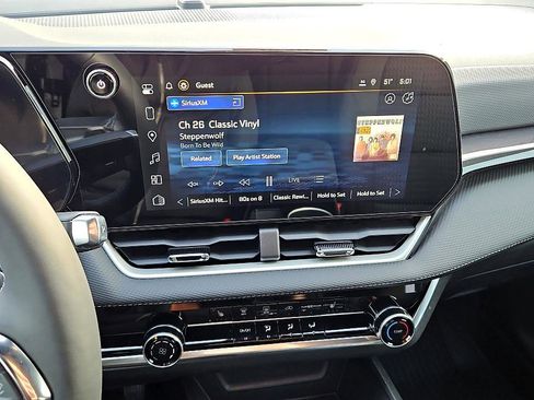 New 2026 Chevrolet Equinox LT image 17