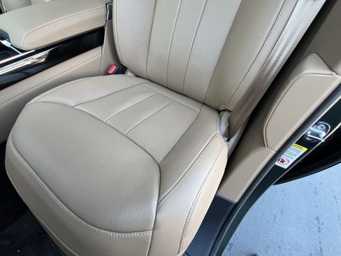 Used 2026 Land Rover Range Rover SE image 15