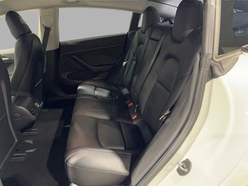 Used 2021 Tesla Model 3 Standard Range Plus image 19