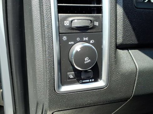 Used 2017 RAM 2500 Limited AWD/4WD image 16