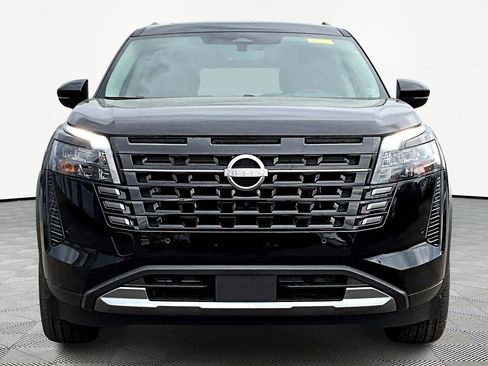 New 2026 Nissan Pathfinder Platinum AWD/4WD image 2