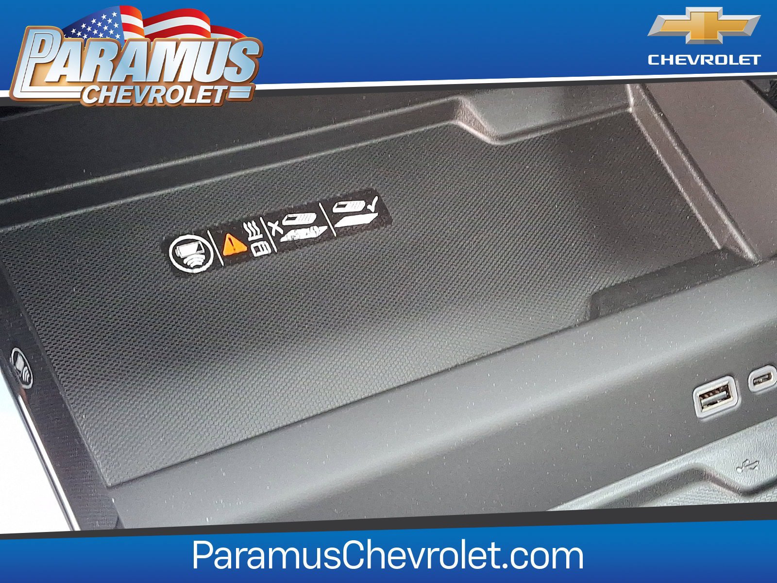 New 2026 Chevrolet Suburban RST w/ Advanced Technology Package AWD/4WD image 16