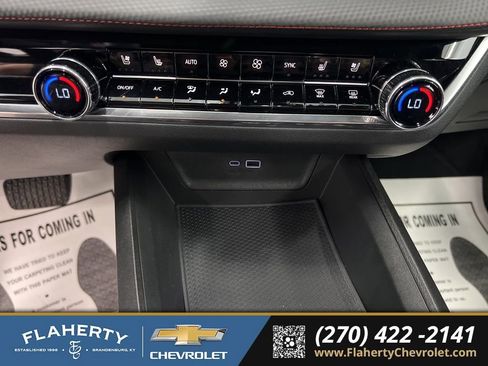 Used 2025 Chevrolet Equinox RS w/ Safety and Technology Package FWD image 30