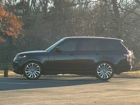 Used 2019 Land Rover Range Rover Supercharged image 8