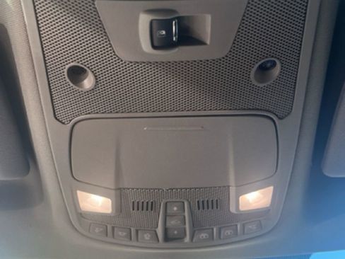 Used 2018 Ford F150 Lariat image 19