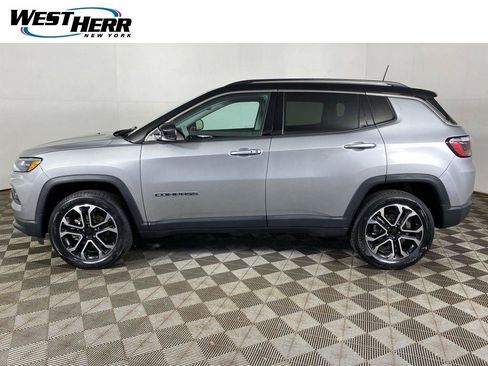 Used 2022 Jeep Compass Limited AWD/4WD image 25