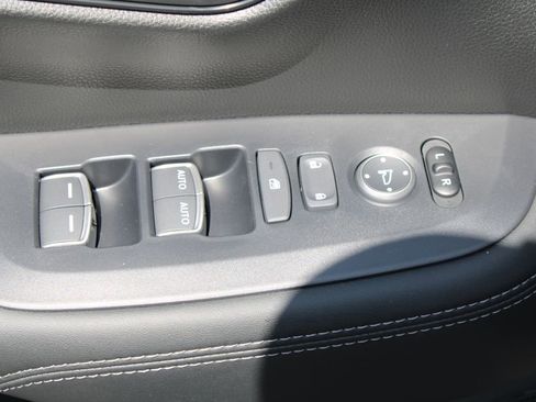 New 2026 Honda HR-V EX-L image 17