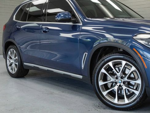 Used 2022 BMW X5 xDrive40i w/ Climate Comfort Package AWD/4WD image 8