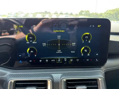Used 2025 Ford Mustang Premium RWD image 31